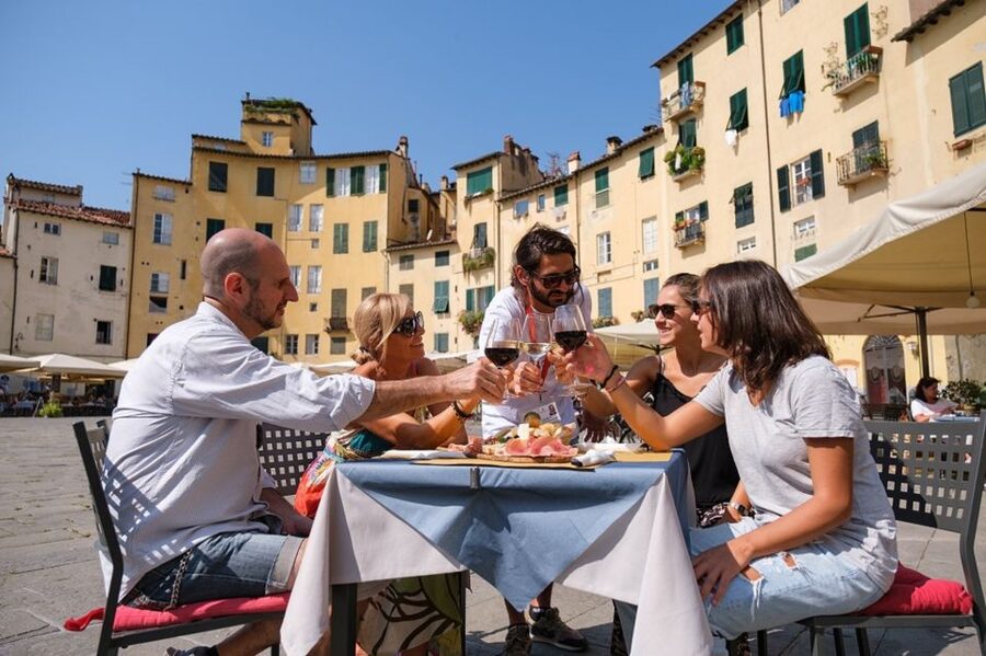 Lucca: Morning Food Tour with Snacks and Coffee - Starting at Lucca’s walls and cathedral square
