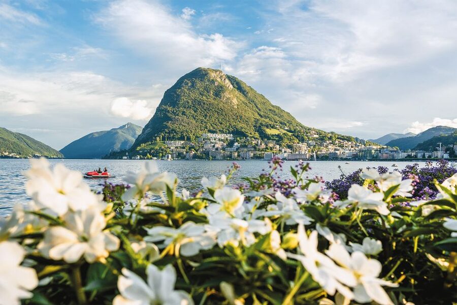 Lugano: Self-Guided Food Tour - Vanini in Piazza Riforma and gelato for the road