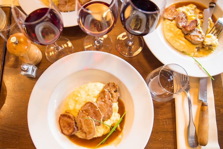 Lyon: Old Town Food Tour - Starting at the blue lion door on Avenue Adolphe Max