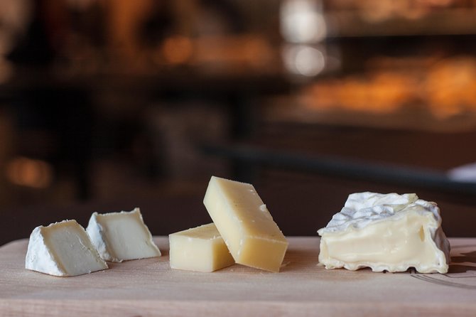 Lyon Old Town Food Tour with 6 French Delicacies & Fine Wine - Starting with charcuterie, cheese, and a Pot Lyonnais