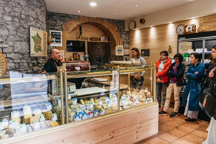Lyon: Vieux Lyon Food Tasting Walking Tour - FAQ
