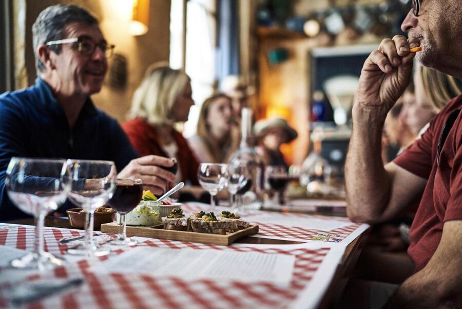 Lyon: Vieux Lyon Food Tasting Walking Tour - Should you book this Vieux Lyon food tour?