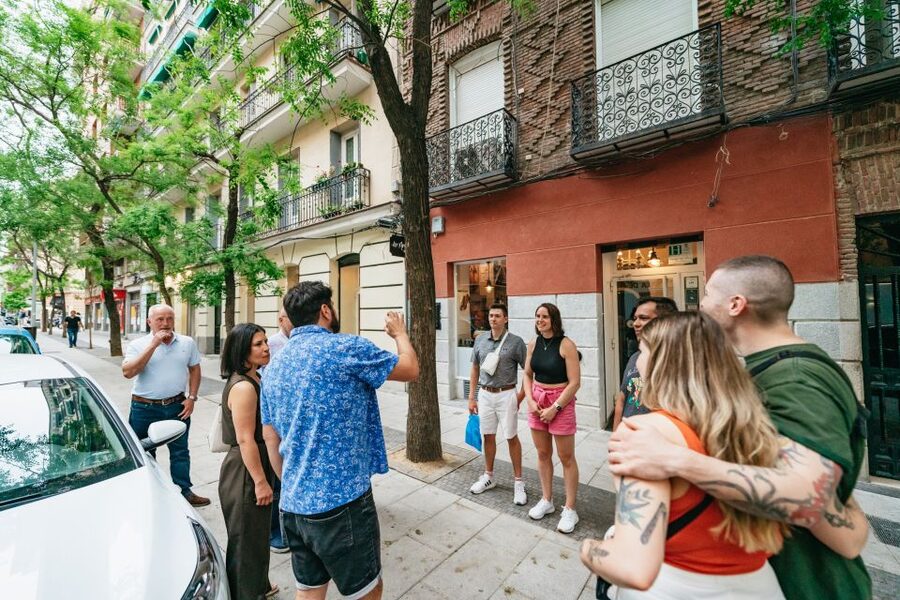 Madrid: Food & Wine Tour with 10 Tapas & 4 Drinks Included - Is $82 a fair price?