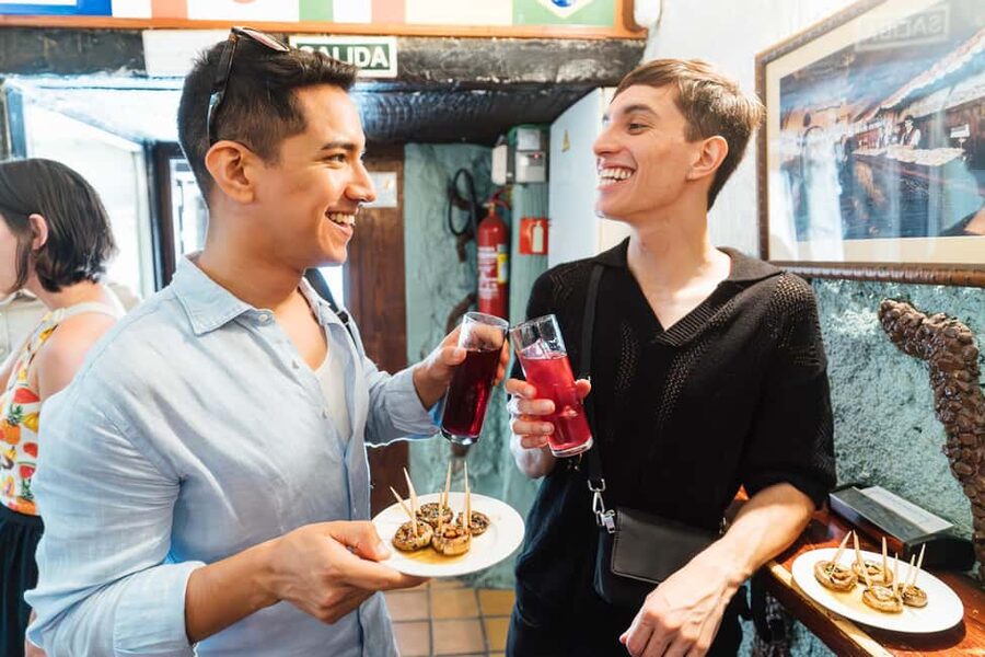 Madrid: Guided Food Tour with Tapas Tastings and Drinks - La Latina: tapas, conversation, and old Madrid