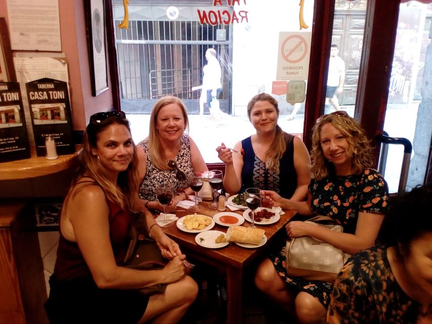 Madrid: Old Madrid Walking Food and Wine Tour - Ending with chocolate con churros