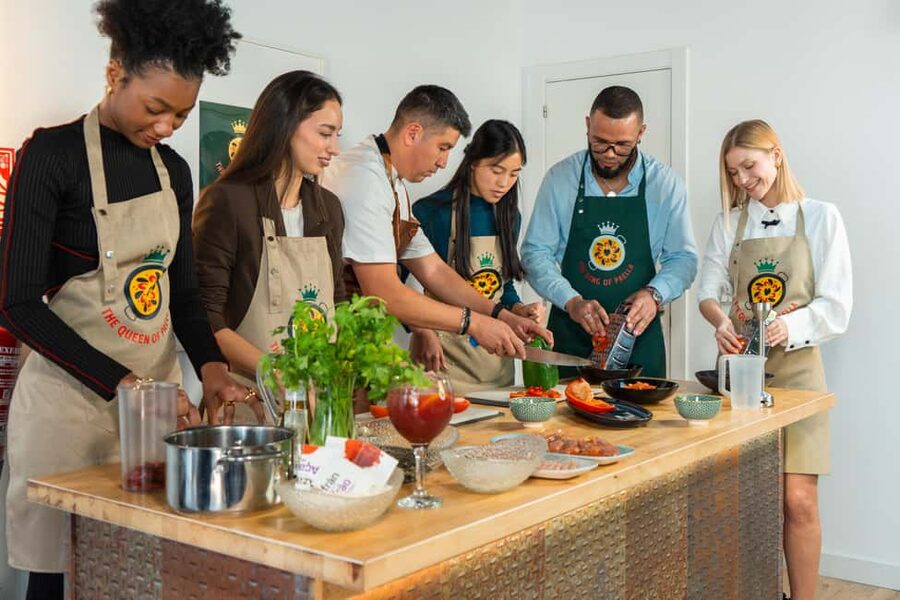 Madrid: Paella & Sangria Classes – Seafood, Chicken or Vegan - Should you book the Madrid paella class?