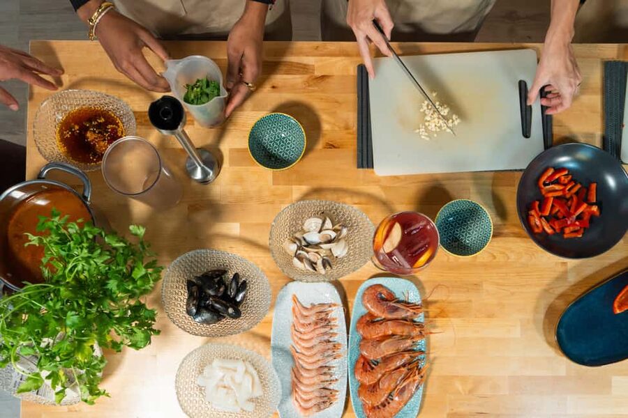 Madrid: Paella & Sangria Classes – Seafood, Chicken or Vegan - Is $100 a fair price in Madrid?