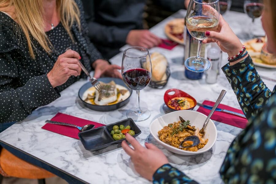 Malaga: Show and Food at Alegría Flamenco and Restaurant - A terrace with Malaga landmarks in view