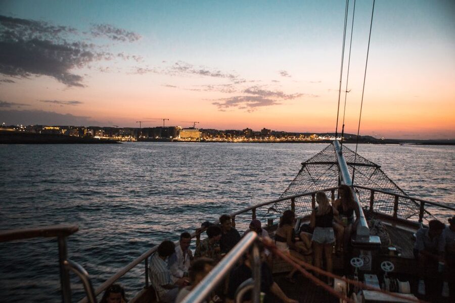 Malta: Lazy Pirate Boat Party with Drinks & Food - Who will enjoy the Lazy Pirate most