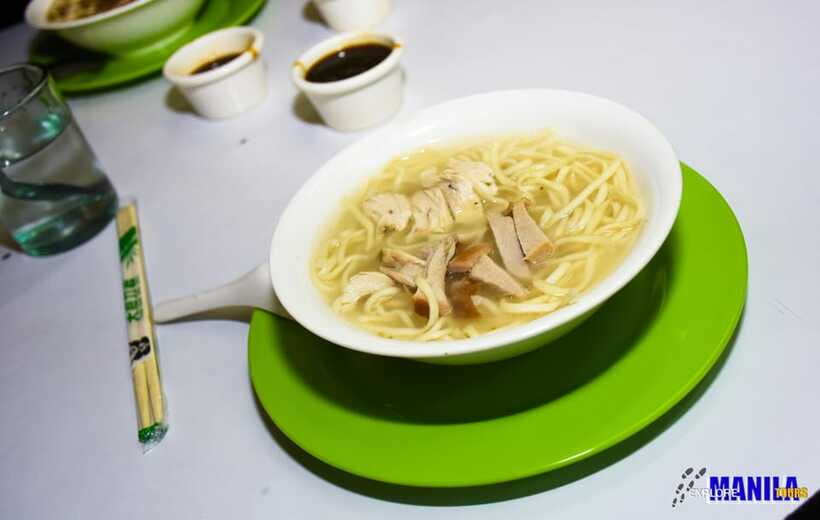 Manila: Guided Food Tour of Binondo with Tastings - Hopia at the historic bakery