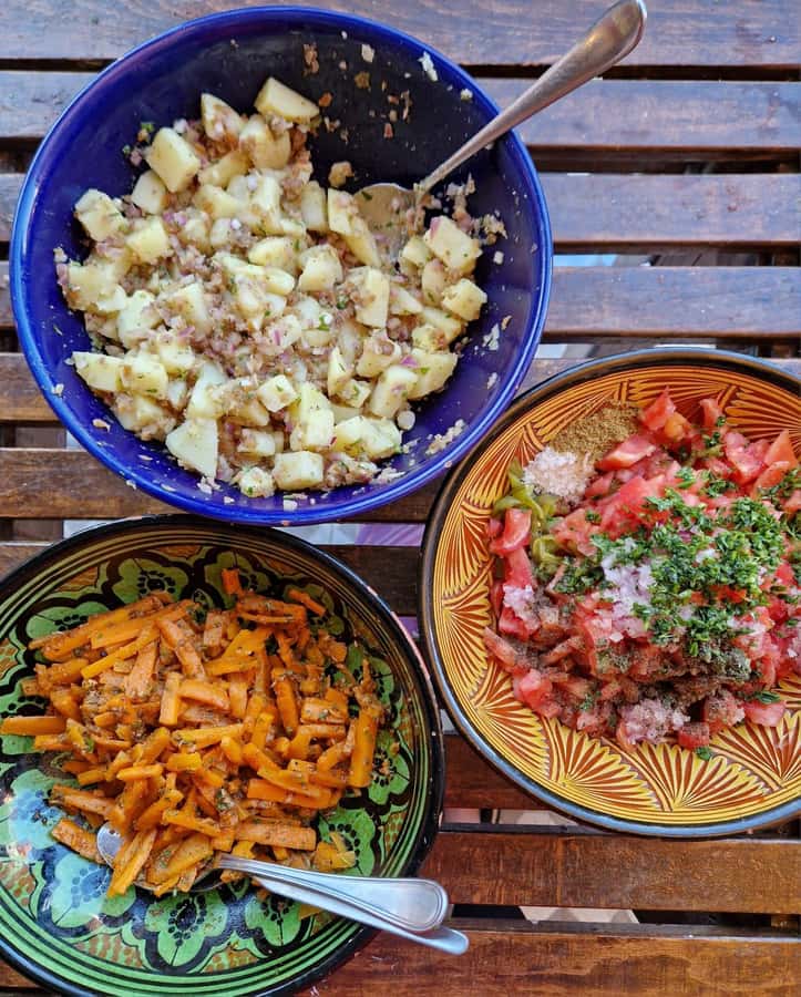 Marrakech: Moroccan Cooking Class for vegetarians and vegan - Preparing the starter and side dishes