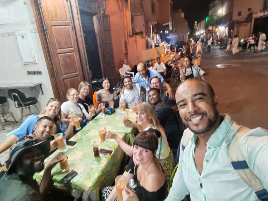 Marrakech Night Street Food Tour / Taste The Real Marrakech - Sweets, drinks, and the final stretch