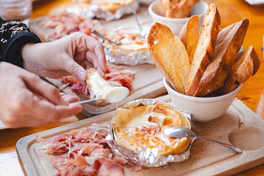 Marseille: Walking Food Tour with Full Meal - Key points to know before booking