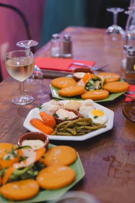 Marseille: Walking Food Tour with Full Meal - Walking comfort, group size, and timing
