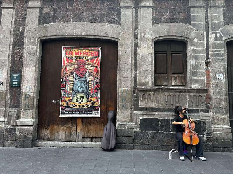 Mexico City: Old Town Food Tour of 7 Tastings & Secret Dish - Mole enchiladas and the long story of Mexican sauces