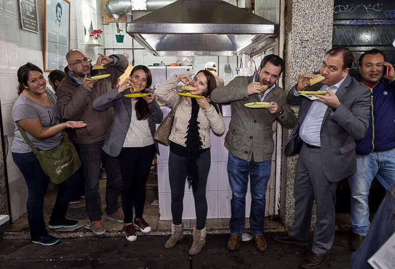 Mexico City: Tacos & Mezcal Night Food Tour - A contemporary taquería changes the rhythm