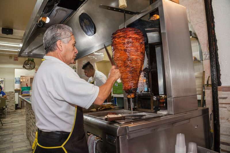 Mexico City: Tacos & Mezcal Night Food Tour - Mezcal with an expert, not just a quick toast