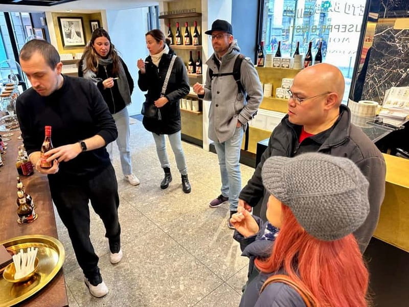 Milan: Delicious Food Tour and City Center Sightseeing - Two old bakeries and the sweet part of the tour