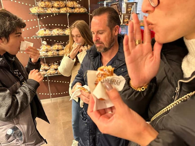 Milan: Delicious Food Tour and City Center Sightseeing - Walking, timing, and practical comfort