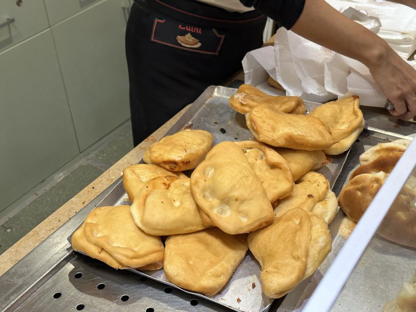 Milan: Guided Street Food Walking Tour with Food Tasting - Fried specialties, arancini, and cannoncini