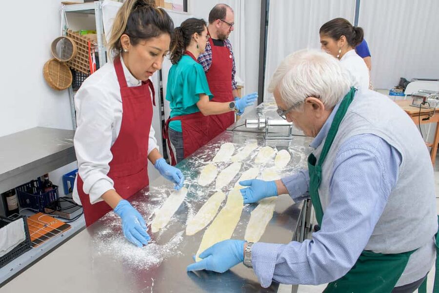 Milan: Italian Cooking Class with Food and Wine - The opening: snacks, introductions, and kitchen rules