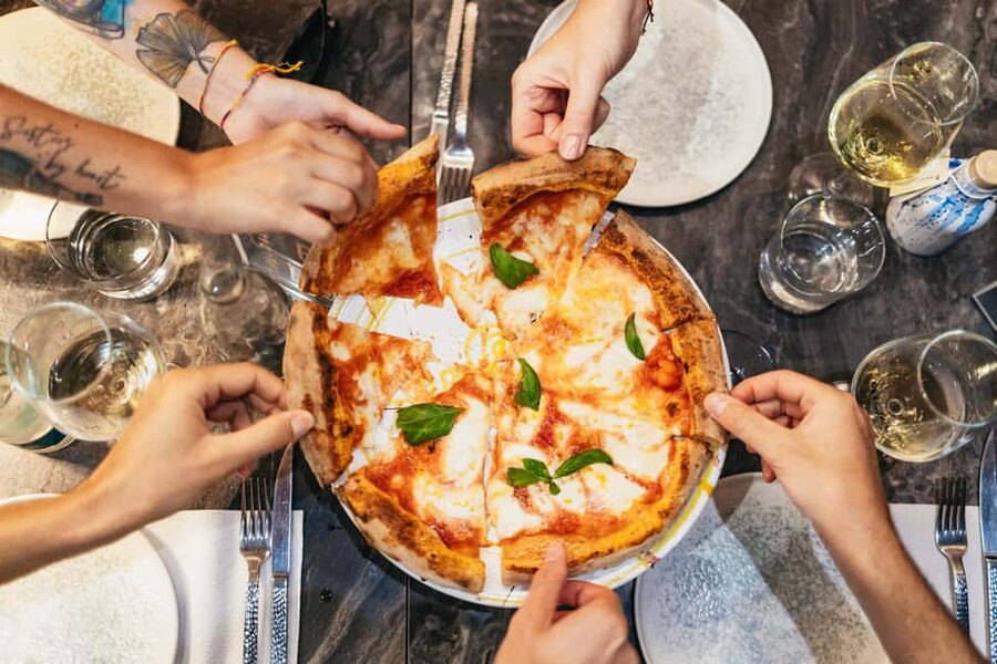 Milan: Street Food Walking Tour - Starting at Piazza Cordusio with an appetite