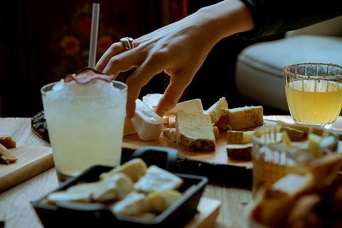 Milan: Sunset Navigli Food & Drinks Tour by Do Eat Better - How much food do you really get?