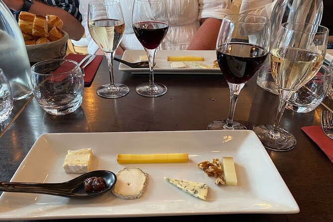 Montmartre Hill French Gourmet Food and Wine Tasting Walking Tour - The Clos des Vignes and a rare Paris vineyard
