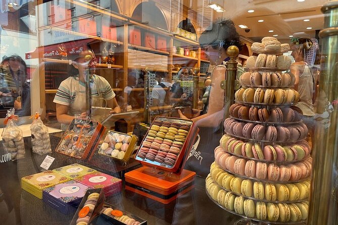 Montmartre Hill French Gourmet Food and Wine Tasting Walking Tour - Finishing at Sacré-Cœur