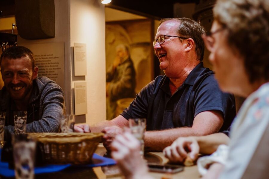 Munich: Beer and Food Tour with Dinner & Oktoberfest Museum - The reserved Bavarian dinner