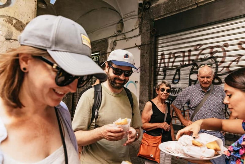 Naples: Guided Street Food Tour with Spritz - Via dei Tribunali and the old city streets