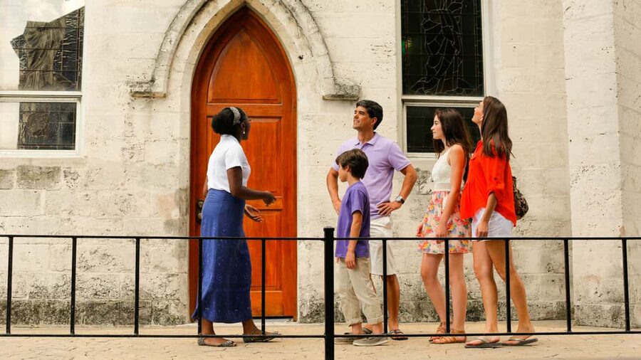 Nassau: Bites and Sites Food and Cultural Walking Tour - Practical details before you reserve