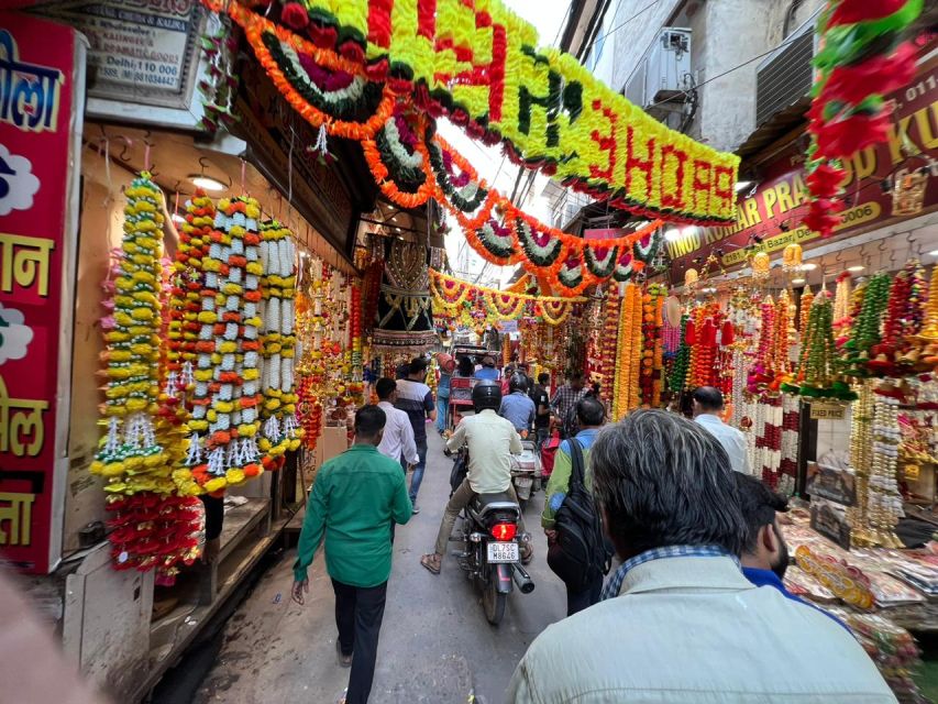 Old Delhi: Private Tour of Chandni Chowk, Tuk Tuk & Food - Key points to know before booking