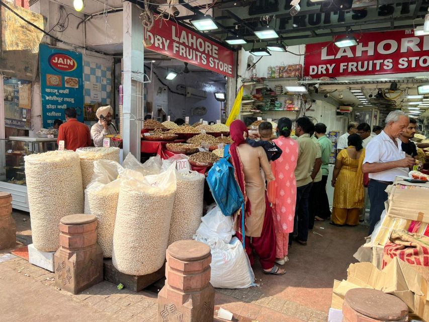 Old Delhi: Private Tour of Chandni Chowk, Tuk Tuk & Food - Why this four-hour Old Delhi tour works