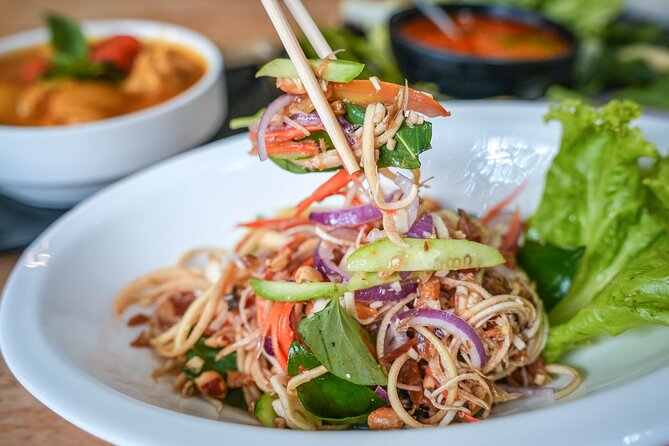 Old Siem Reap Sunset Food Tour by Tuk-tuk - Guides make the difference
