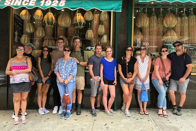 Original NYC Guided Food Tour of Chinatown and Little Italy - Ending with cannoli near Ferrara