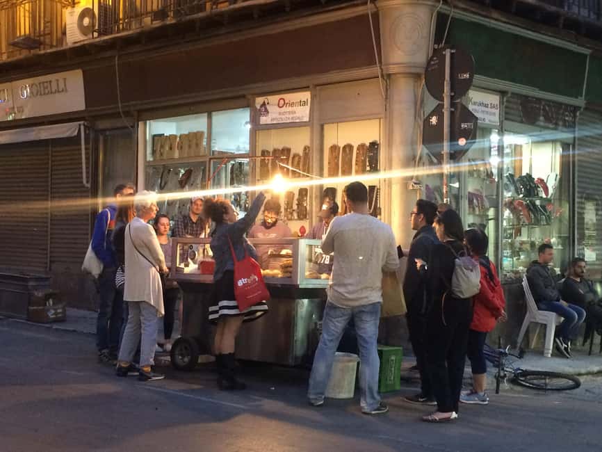 Palermo: Small Group Night Street Food Tour - Arancini, focaccia, and ravazzata