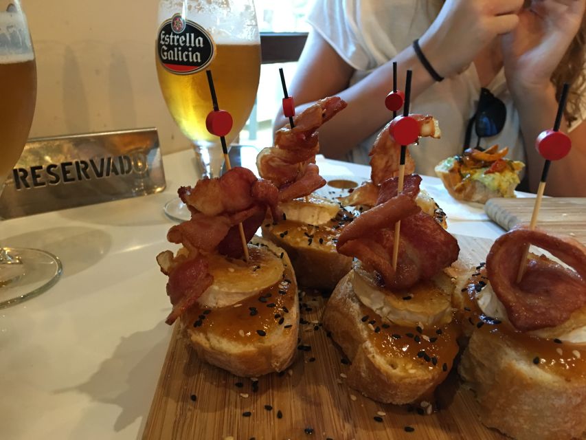 Palma: Culinary Tapas Tour of the Old Town - Three pinchos at the first local bar