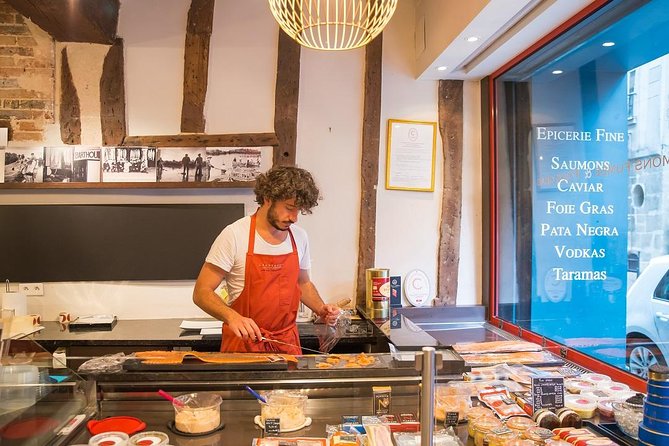 Paris Le Marais District Original Food and Wine Tasting Tour - Marché des Enfants Rouges and Rue de Bretagne