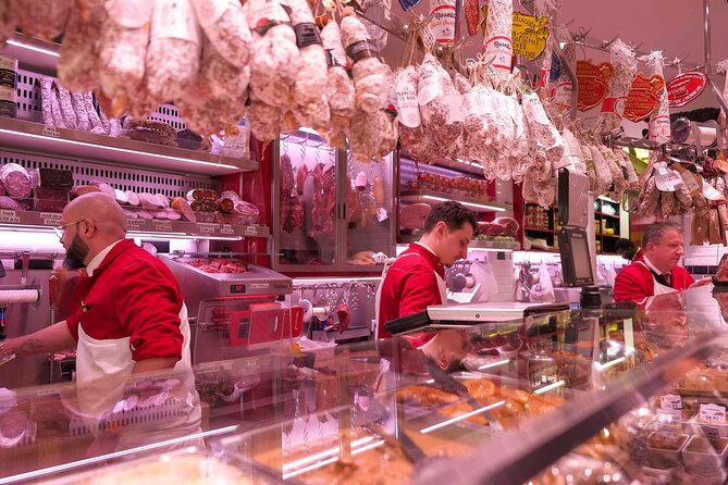 Paris Montmartre Food & Wine Tour with Eating Europe - Starting with baguette and pain au chocolat