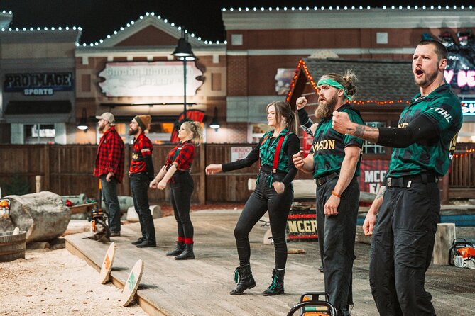 Paula Deen's Lumberjack Feud Supper Show- ALL U CAN EAT - Who should book this experience?