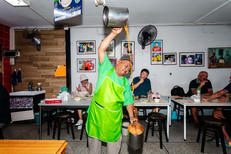 Phuket: Southern Flavours Food Tour with 15+ Tastings - Fresh spring rolls with a Phuket twist