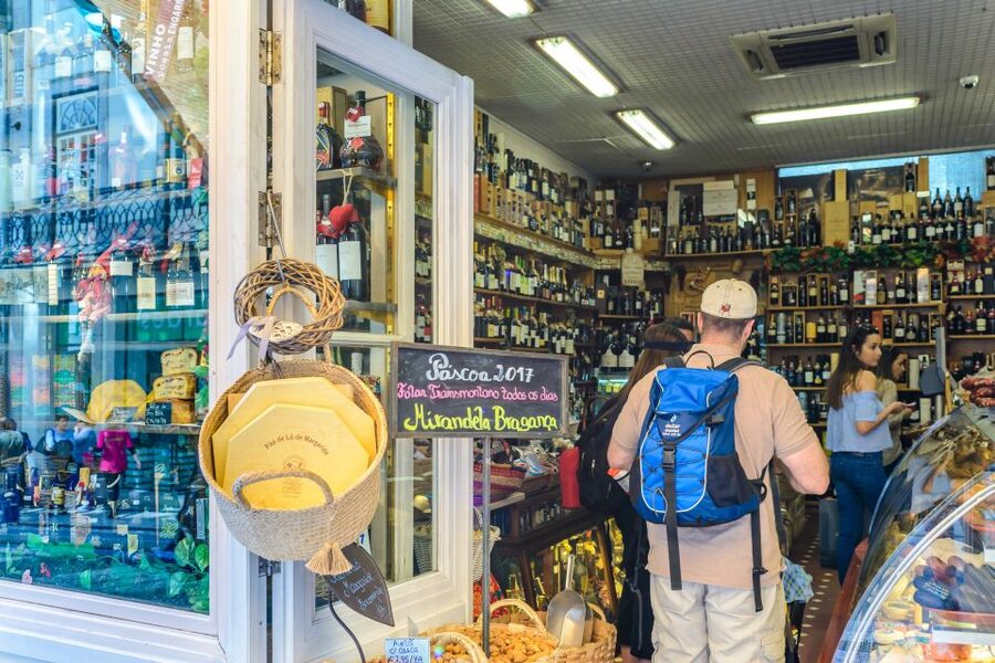 Porto: Delicious Food and Wine Walking Tour - Key points to know before you book