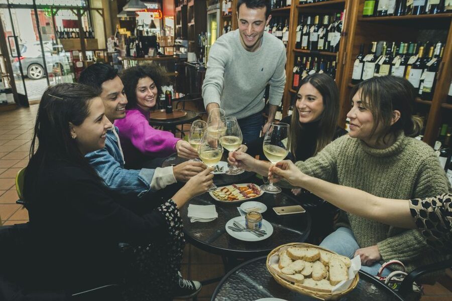 Porto: Evening Local Food Crawl with Drink Pairings - Four stops, one evening, and a useful introduction to Porto food