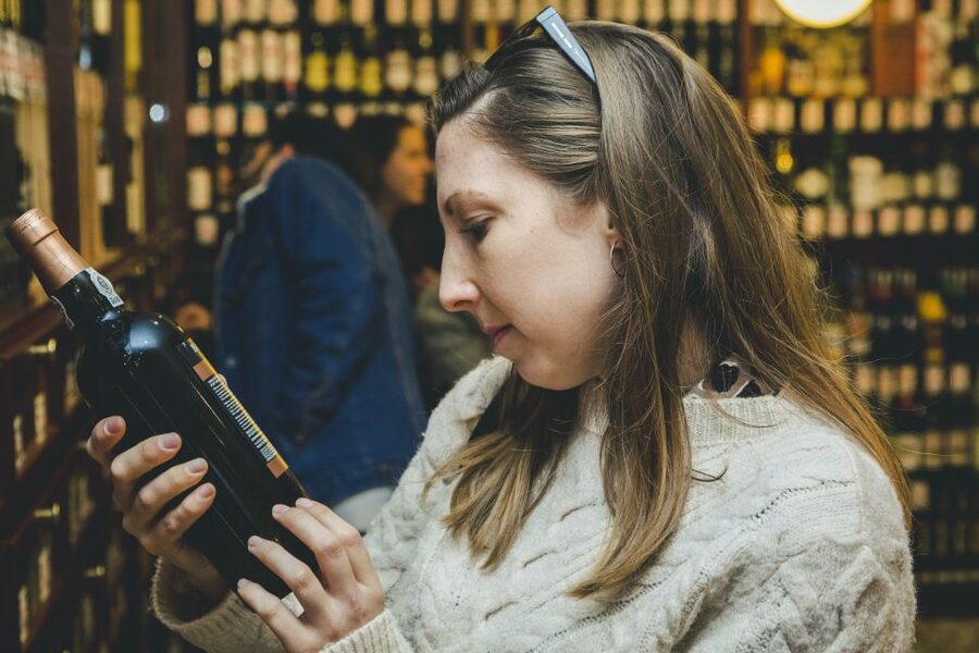 Porto: Evening Local Food Crawl with Drink Pairings - Why the guide can make or break the night
