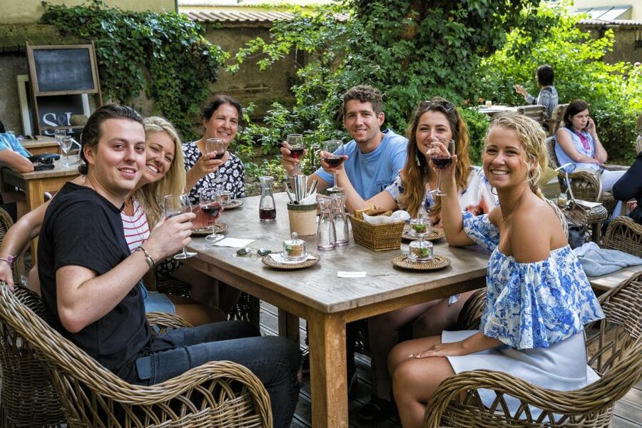 Prague: Food and Beer Guided Walking Tour with Tastings - Starting with beer on Loď Pivovar