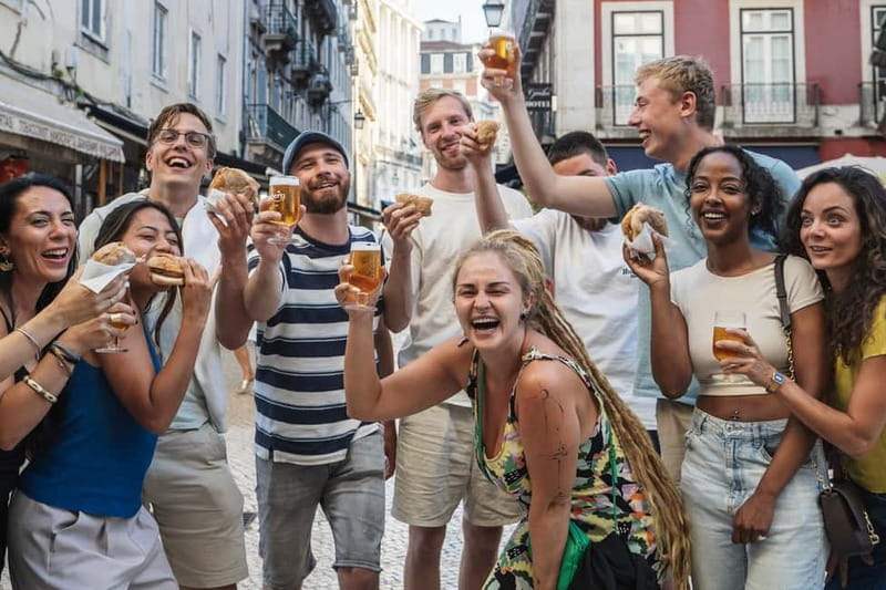 Private Lisbon Food Tour in Baixa with Wine & Local Delights - Rua dos Fanqueiros and the first local flavors