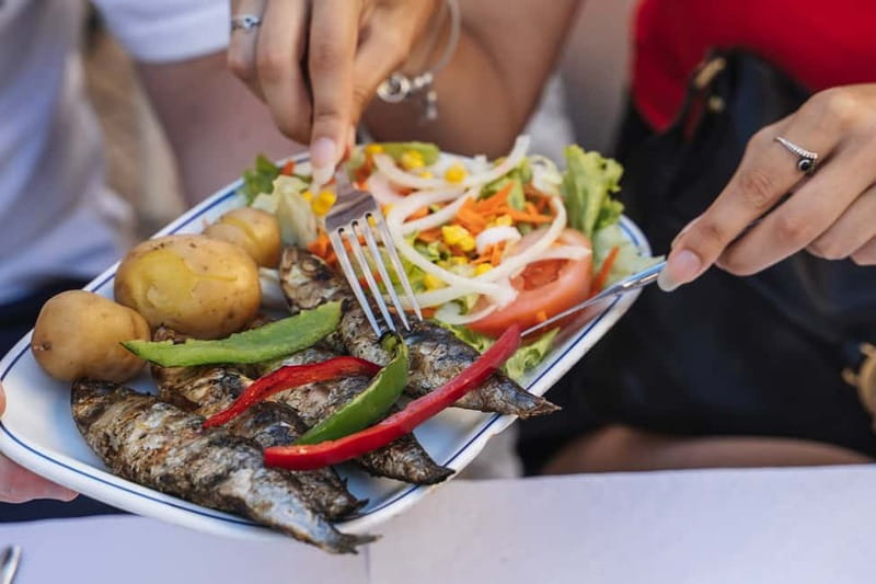 Private Lisbon Food Tour in Baixa with Wine & Local Delights - Ginjinha Sem Rival and Lisbon’s sweet side
