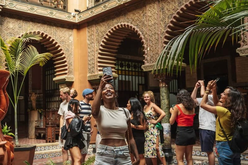Private Lisbon Food Tour in Baixa with Wine & Local Delights - Private format, price, and overall value