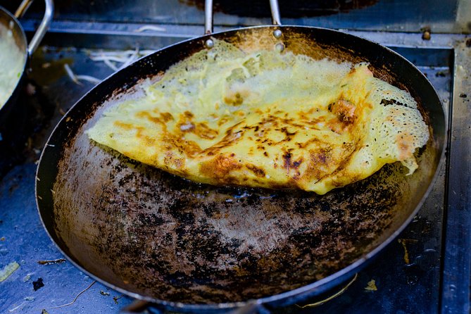 Private Street Food Evening Walking Tour in Ho Chi Minh City - Why this food walk gets beyond District 1